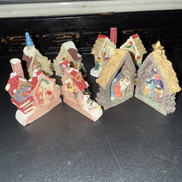 Vintage Christmas Village Houses Manger Building Wooden Ornaments Lot Of 4 Mini - Picture 2 of 16